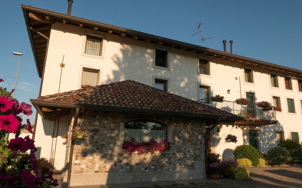Agriturismo Residence Caporale Remanzacco Buitenkant foto